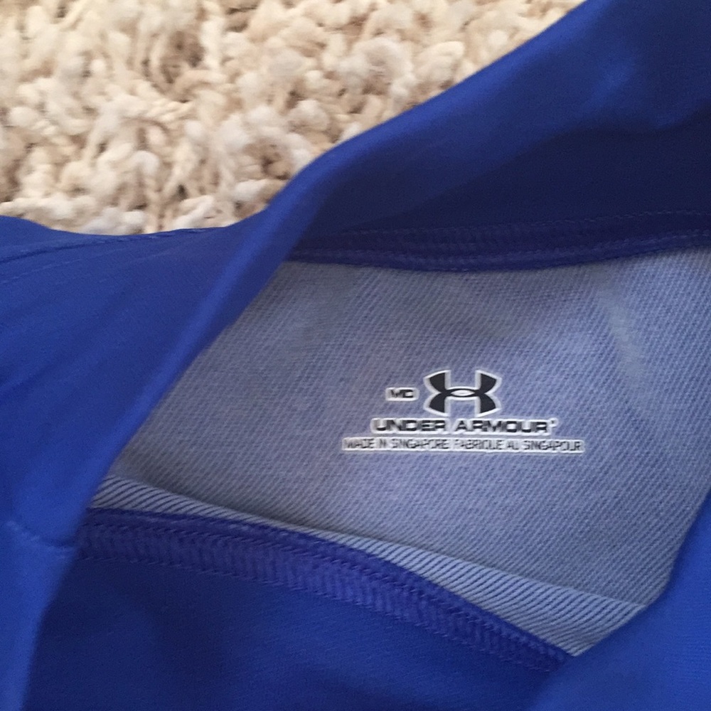 •UNDER ARMOUR• - Picture 3 of 4